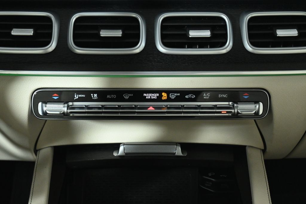 Thumbnail: 2023 Mercedes-Benz GLE - 24