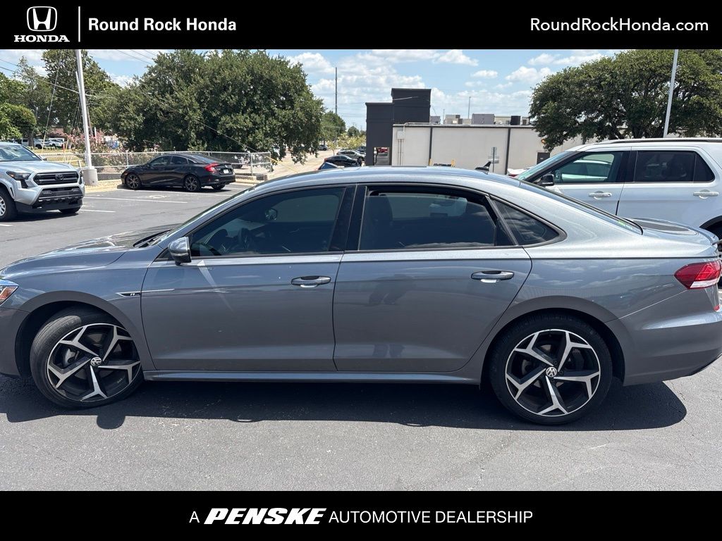 Thumbnail: 2022 Volkswagen Passat - 1