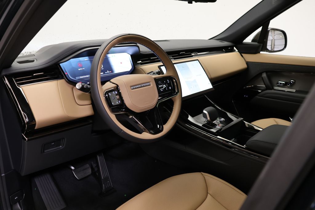 Thumbnail: 2026 Land Rover Range Rover Sport - 28