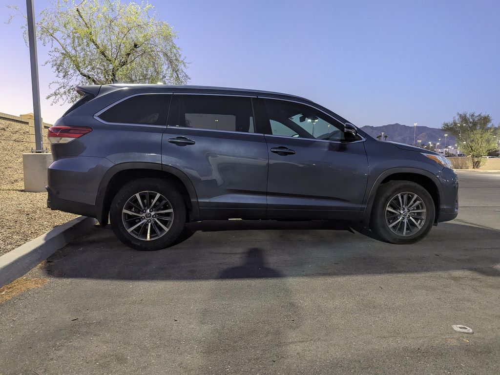 Used 2018 Toyota Highlander SUV