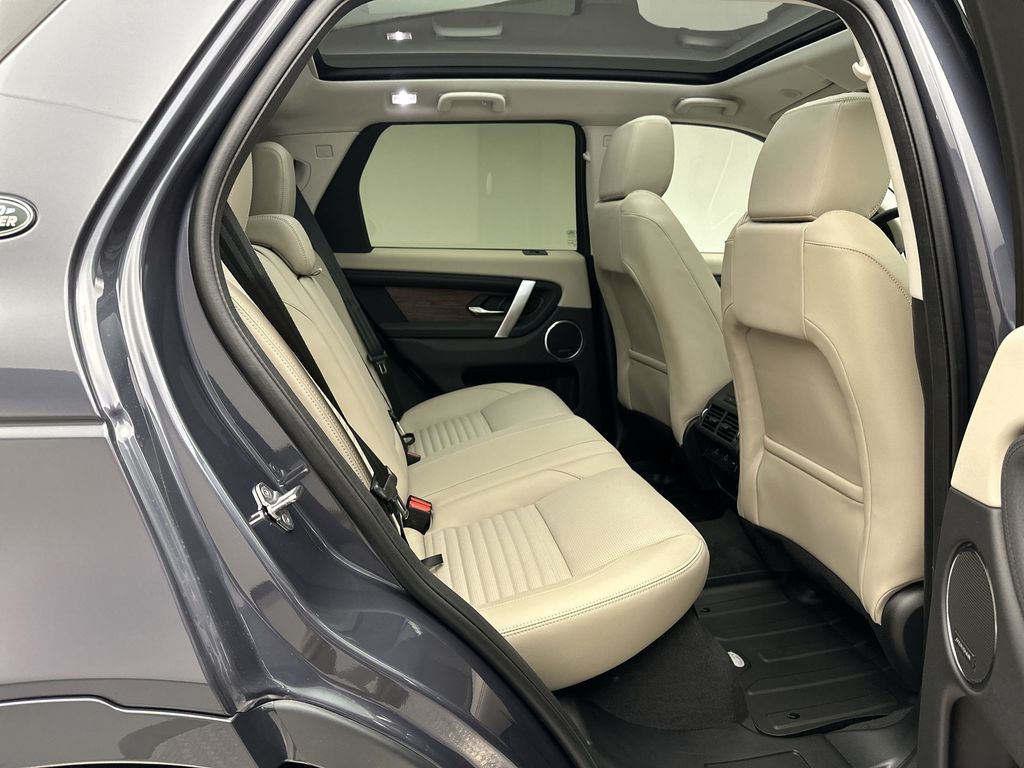 2024 Land Rover Discovery Sport S 14