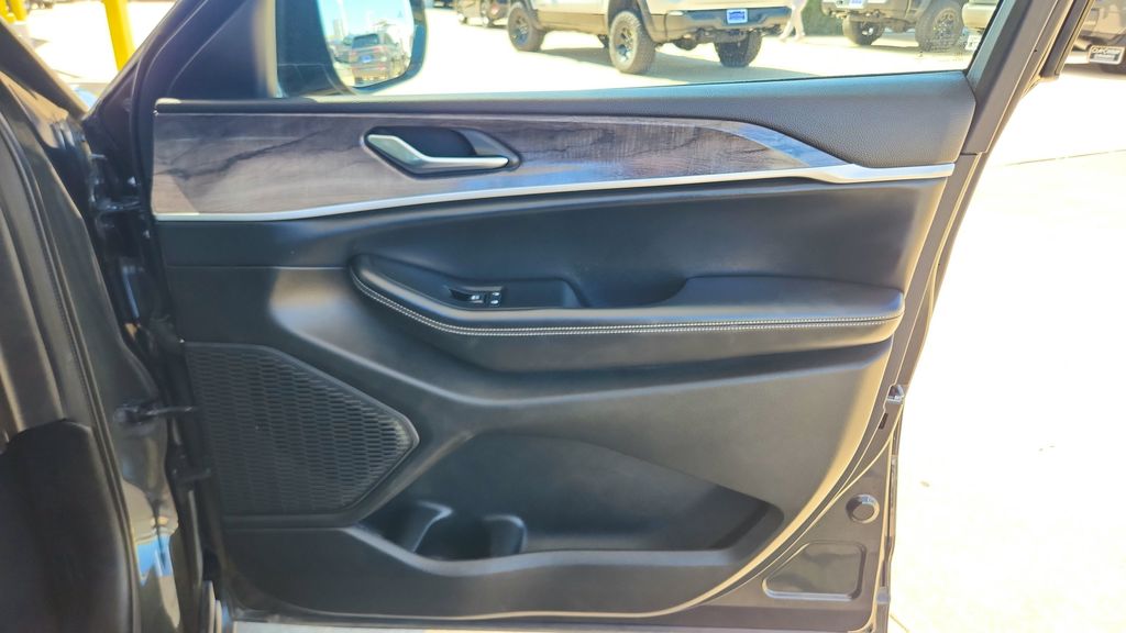 2023 Jeep Grand Cherokee L