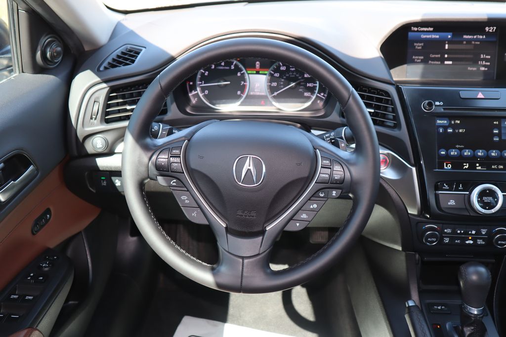 Thumbnail: 2020 Acura ILX - 10