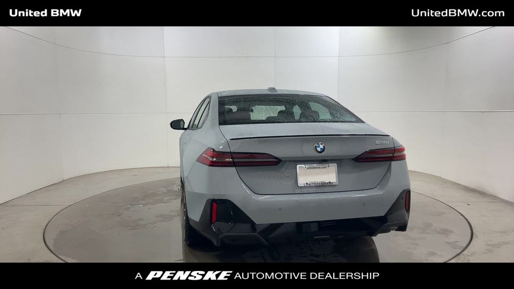 Thumbnail: 2026 BMW 5 Series - 7