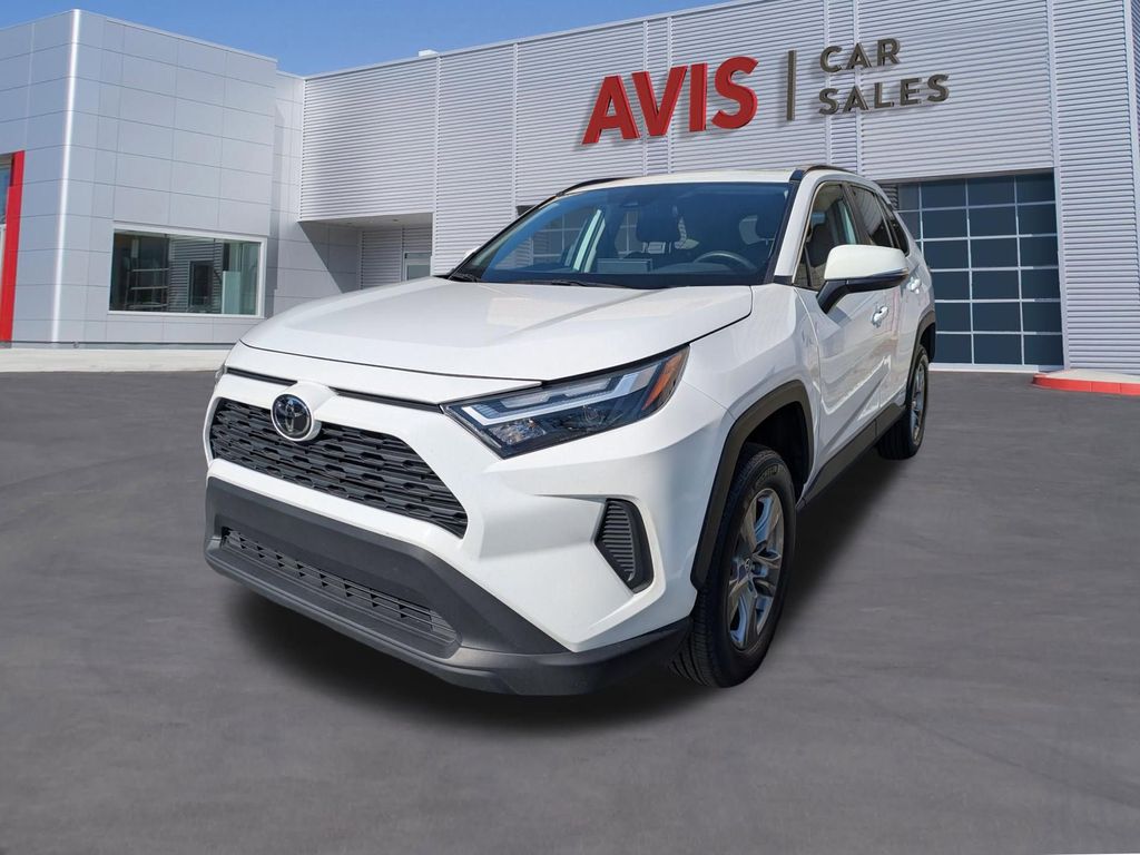 2025 Toyota RAV4 Hybrid XLE AWD