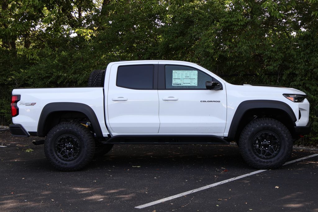 2024 Chevrolet Colorado ZR2 9