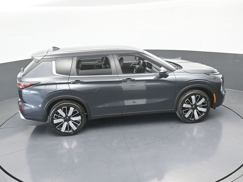 New 2026 Graphite Gray Mitsubishi SE image 65