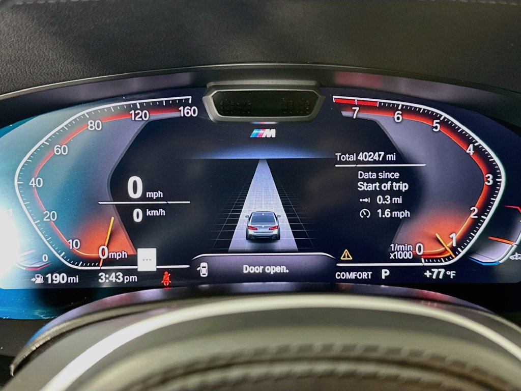 Thumbnail: 2023 BMW 5 Series - 12