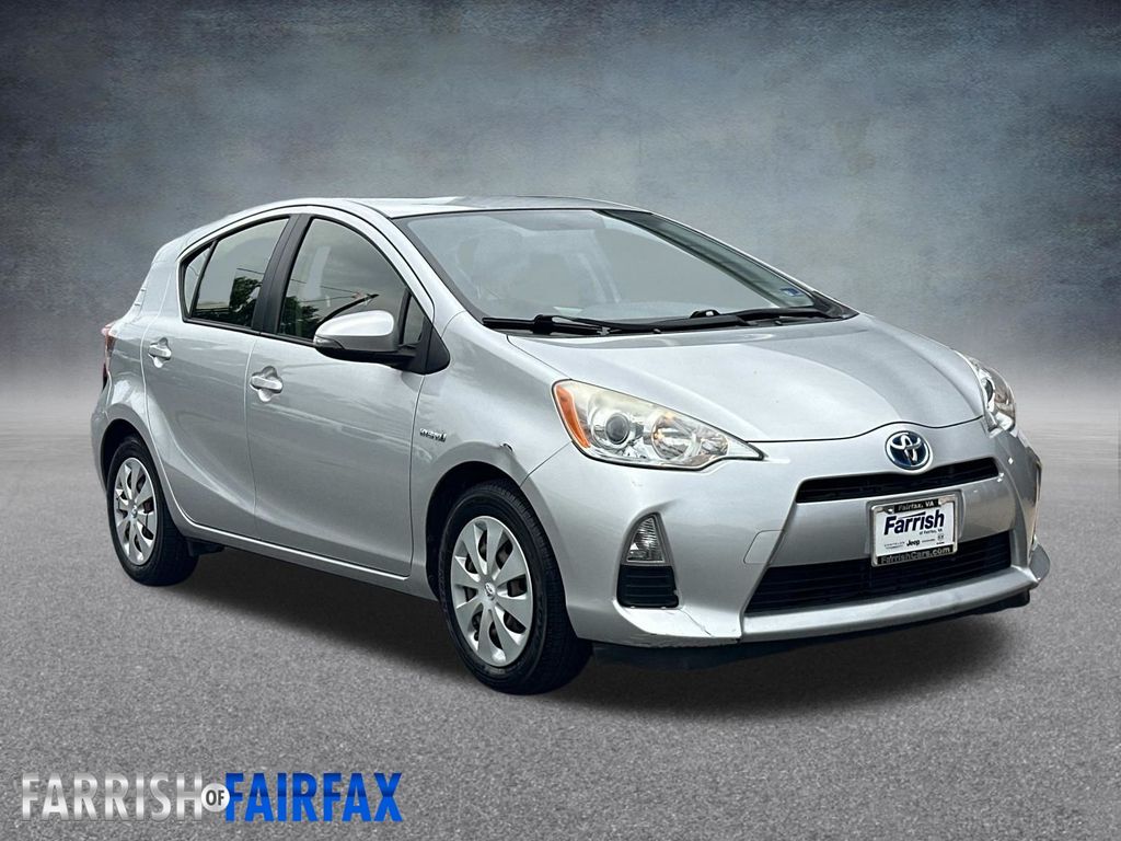 Classic Silver Metallic 2013 Toyota Prius c Hatchback Front-Wheel Drive Continuously Variable Transmission