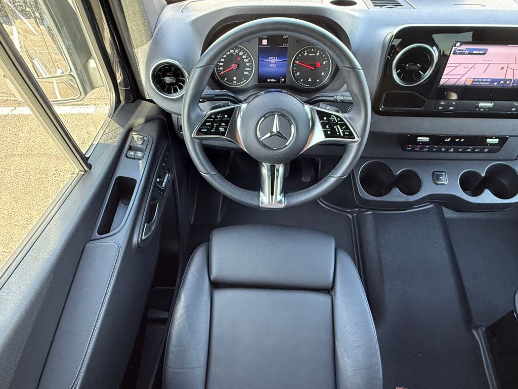 Thumbnail: 2026 Mercedes-Benz Sprinter - 10