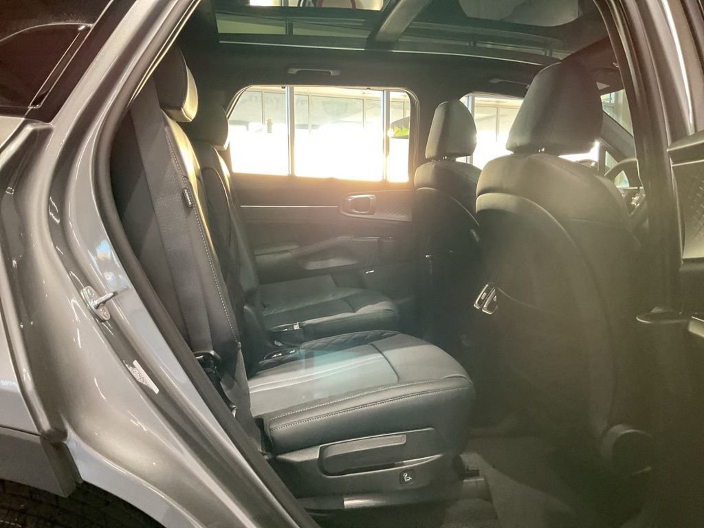New 2026 Gray Kia SX Prestige image 28