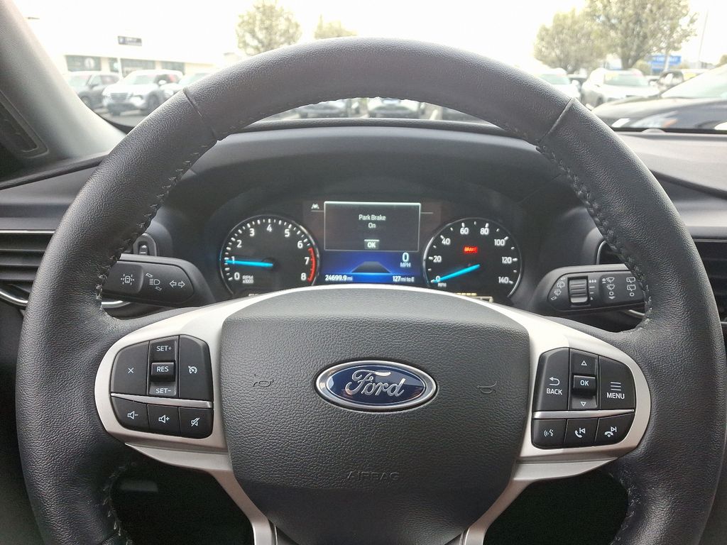 2023 Ford Explorer XLT 20