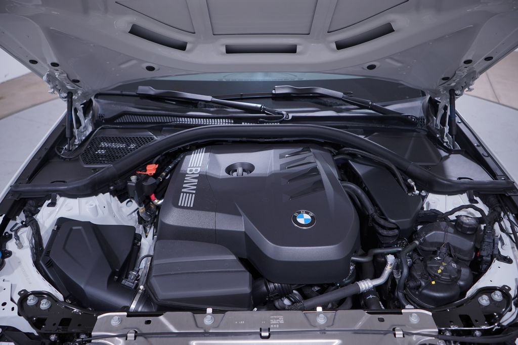 Thumbnail: 2025 BMW 3 Series - 24