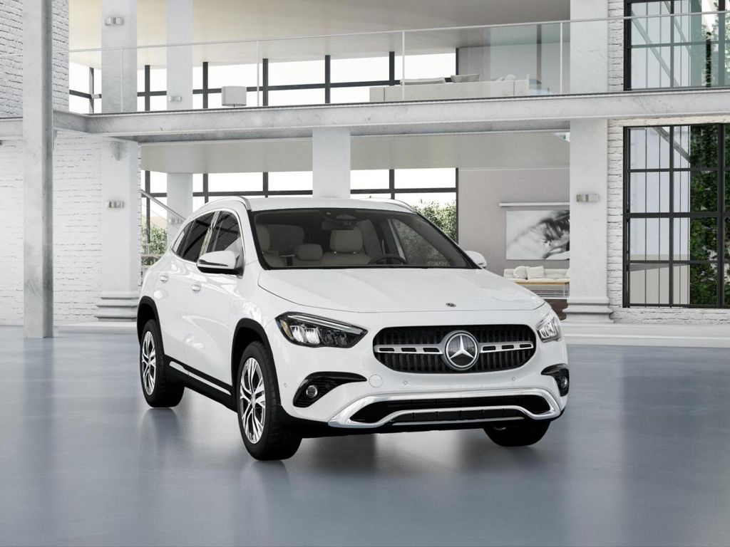 2025 Mercedes-Benz GLA 250 4MATIC 9