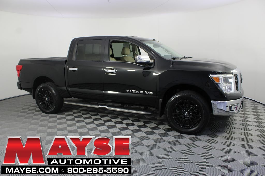 Gray (Magnetic Black) 2018 Nissan Titan Pickup Truck Four-Wheel Drive 7-Speed Automatic