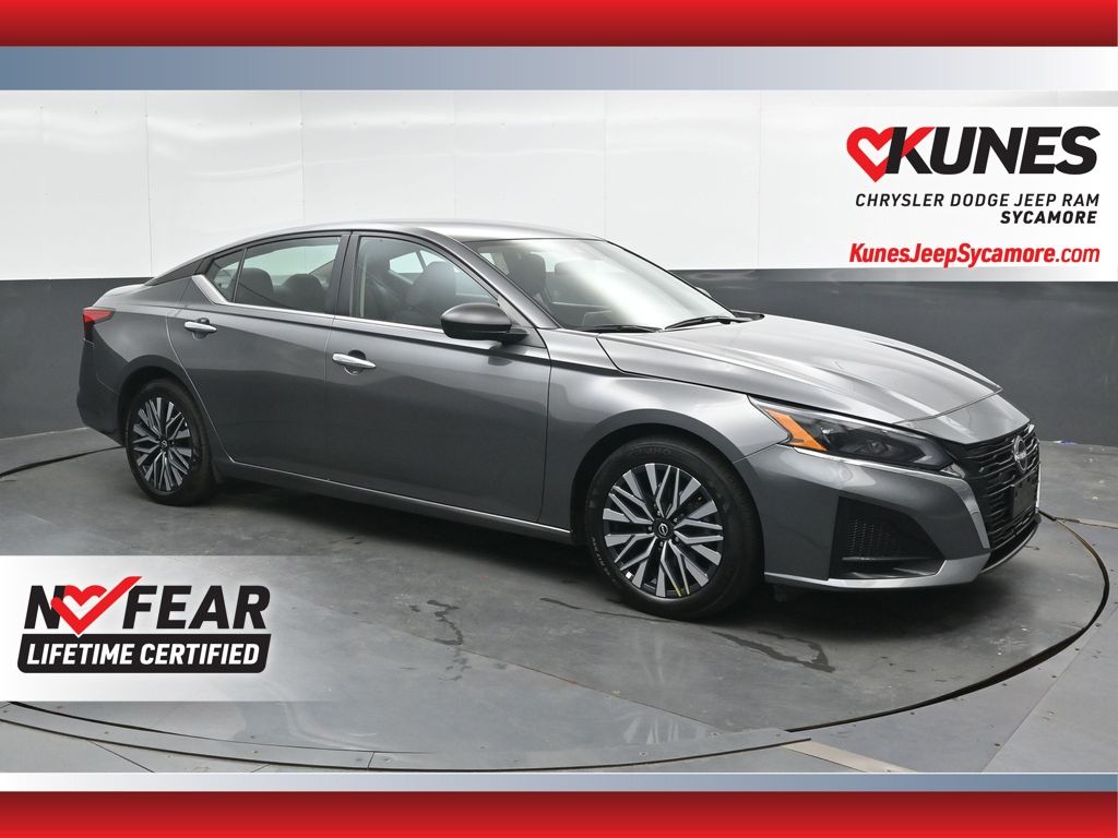 Gray (Gun Metallic) 2025 Nissan Altima Sedan Front-Wheel Drive Continuously Variable Transmission