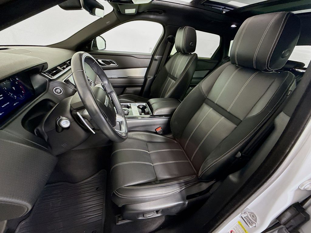 Thumbnail: 2019 Land Rover Range Rover Velar - 19