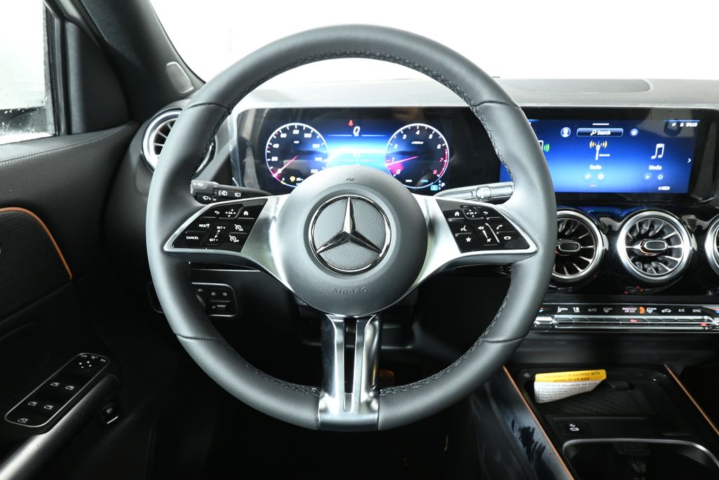 2025 Mercedes-Benz GLA 250 4MATIC 17