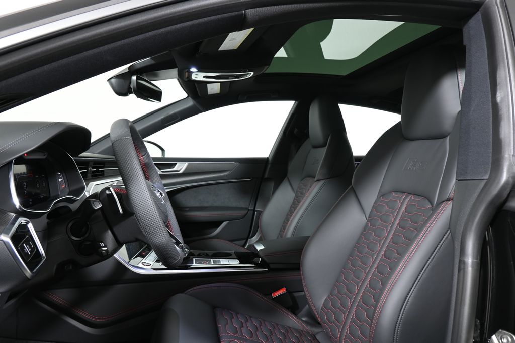 Thumbnail: 2026 Audi RS 7 - 13