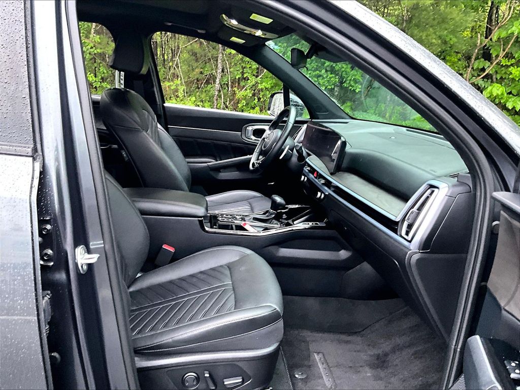 2024 Kia Sorento — photo 14