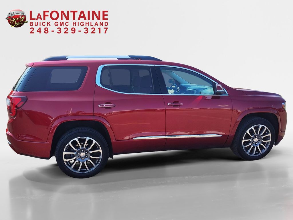 2022 GMC Acadia Denali 8