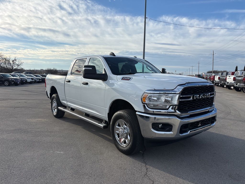2023 RAM 2500 Tradesman Crew Cab 4WD