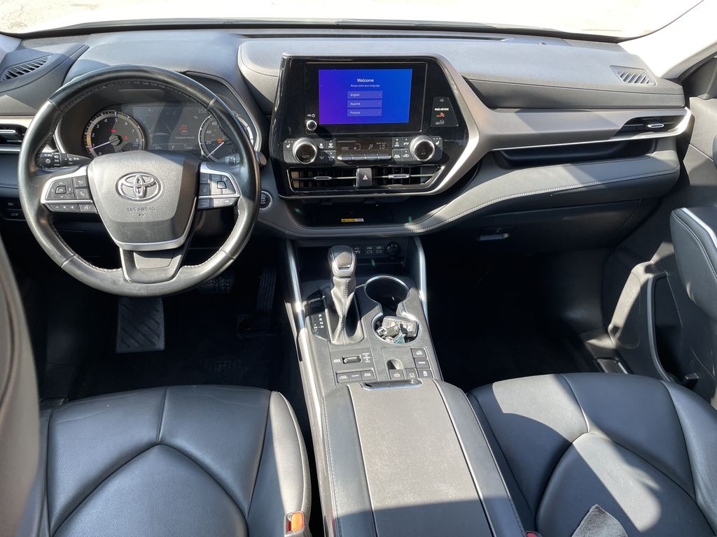 Used 2023 Toyota Highlander SUV