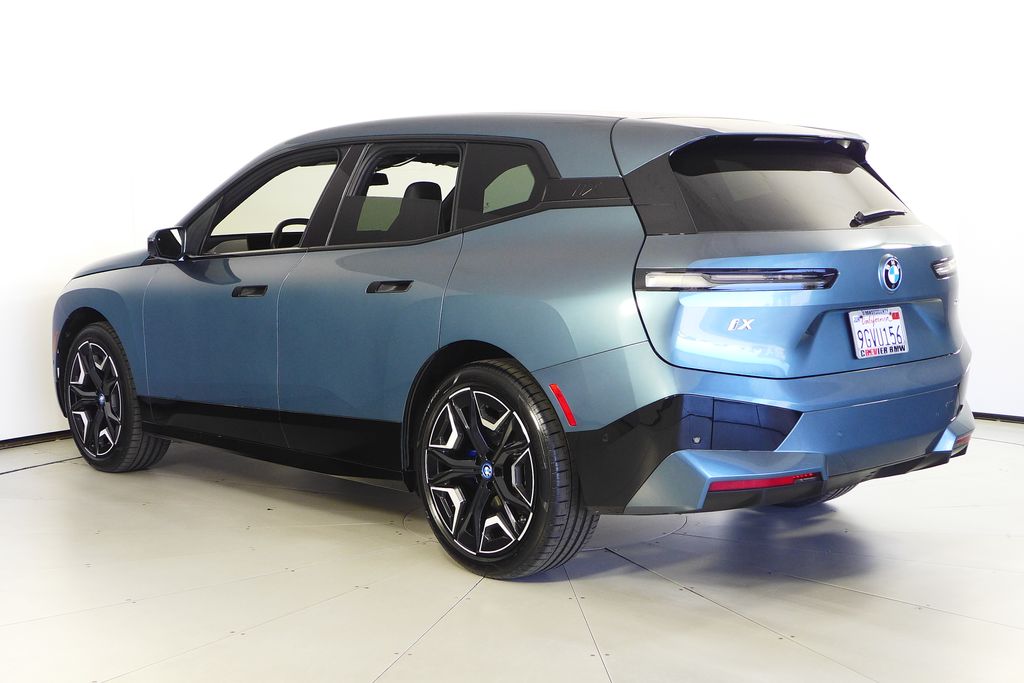 Thumbnail: 2024 BMW iX - 8