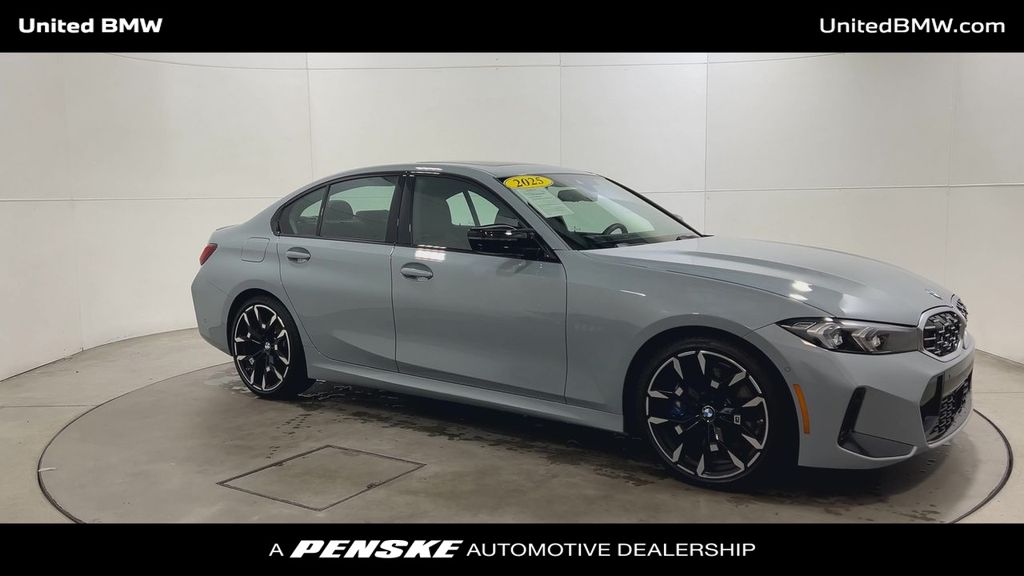 Thumbnail: 2025 BMW 3 Series - 2