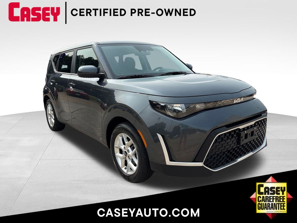 Gray 2023 Kia Soul SUV / Crossover Front-Wheel Drive Continuously Variable Transmission