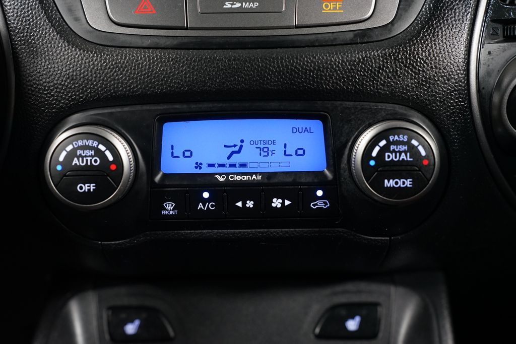 Thumbnail: 2015 Hyundai Tucson - 20