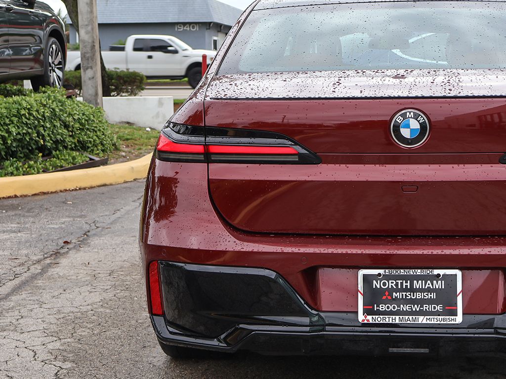 Used 2023 Red BMW 740i image 19