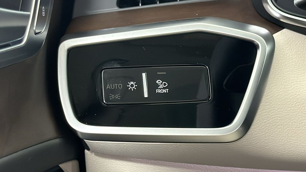 2025 Audi A6  19