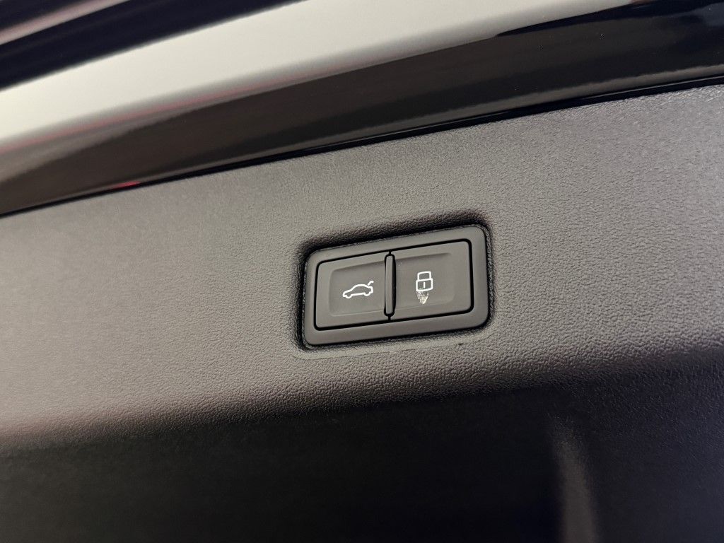 2025 Audi Q5 Premium 19