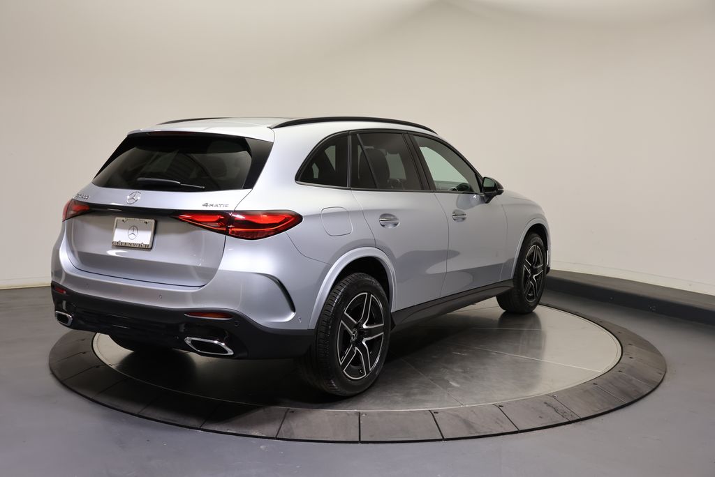 Thumbnail: 2027 Mercedes-Benz GLC - 5