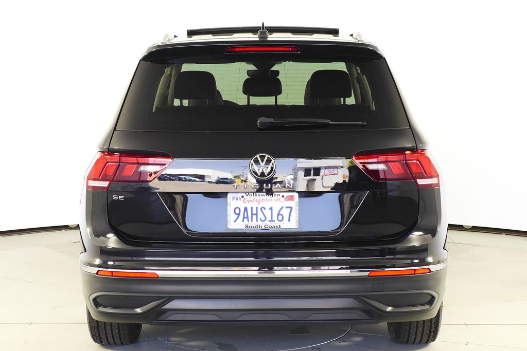 Thumbnail: 2022 Volkswagen Tiguan - 8