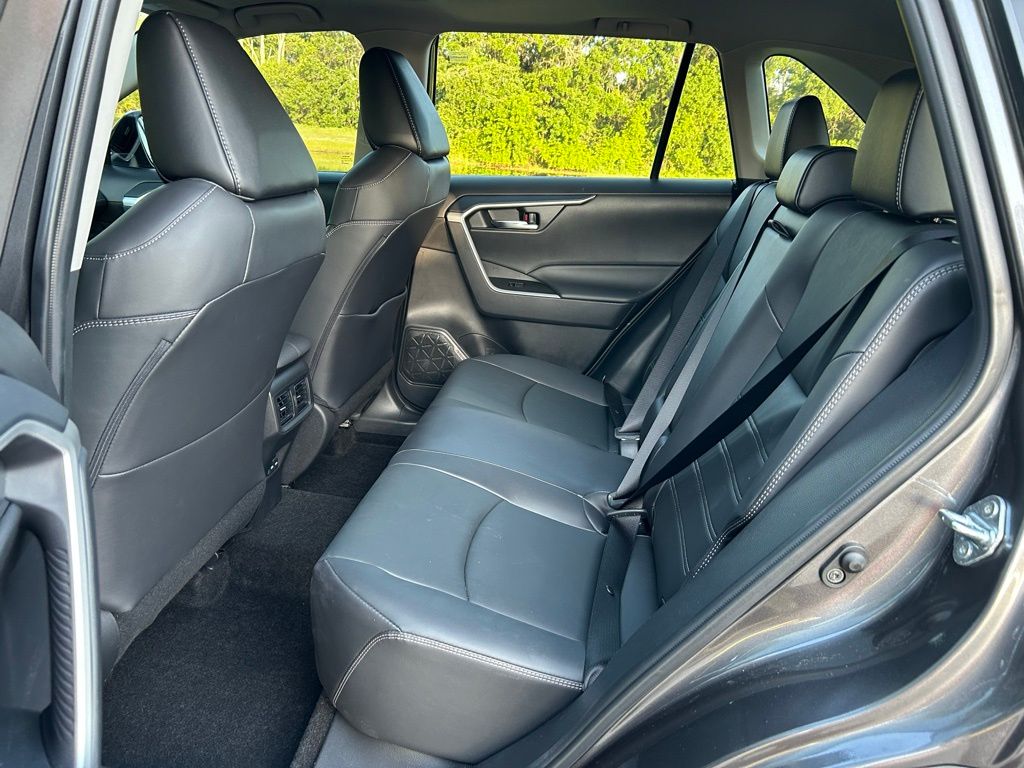 2024 Toyota RAV4 XLE Premium 13