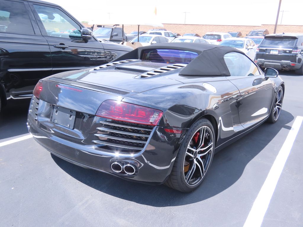 Thumbnail: 2012 Audi R8 - 3