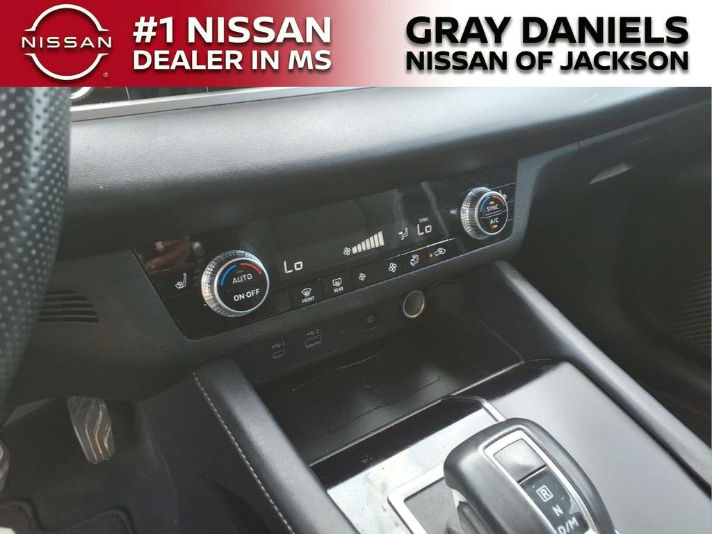 Used 2024 Mitsubishi Outlander SUV