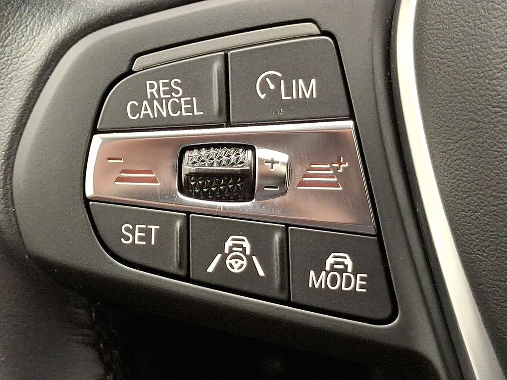 2023 BMW i4 eDrive40 24