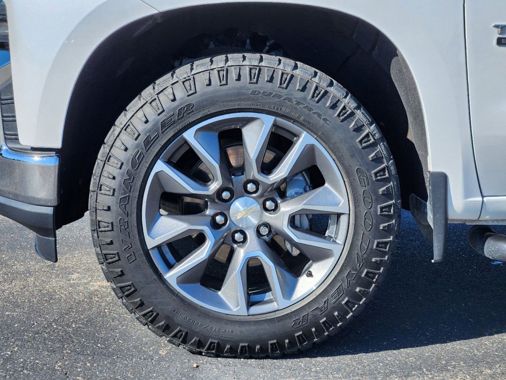 2020 Chevrolet Silverado 1500 LT 9