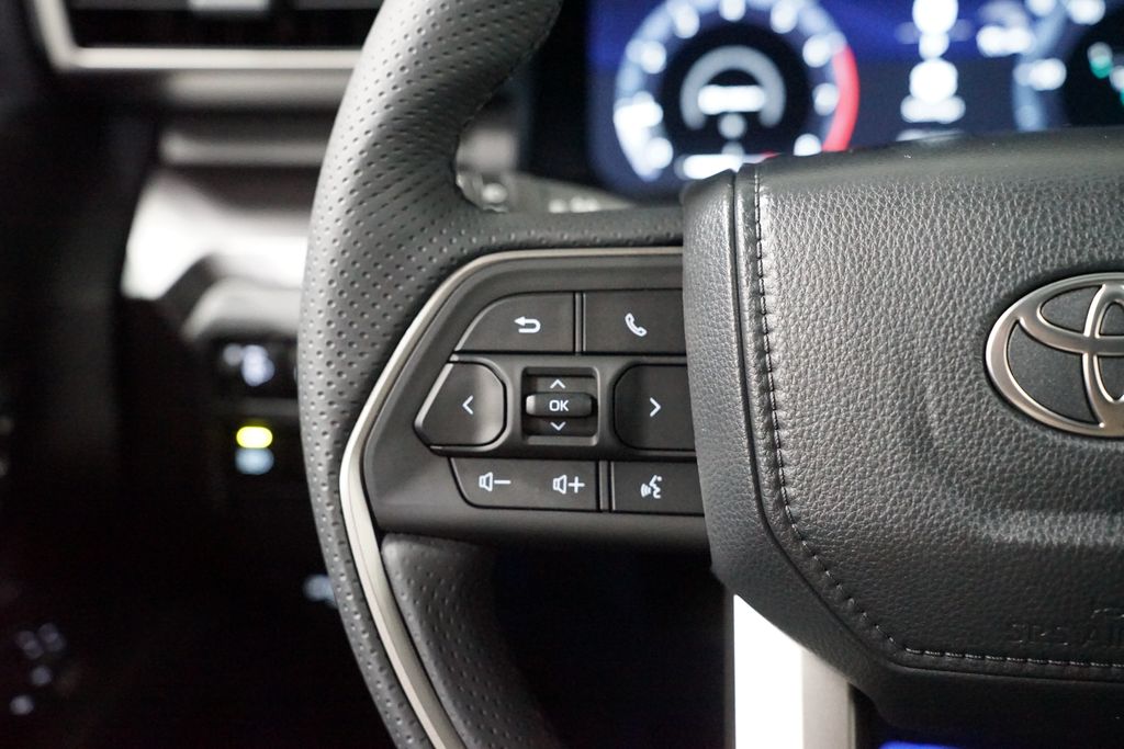 Thumbnail: 2026 Toyota 4Runner - 15