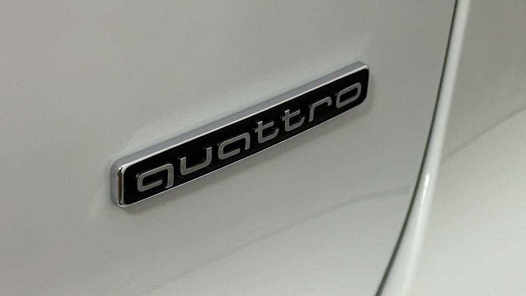 2025 Audi Q6 e-tron Premium 10