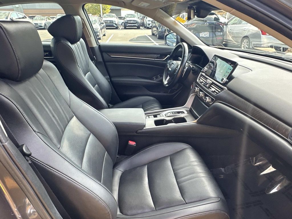 Thumbnail: 2022 Honda Accord - 11