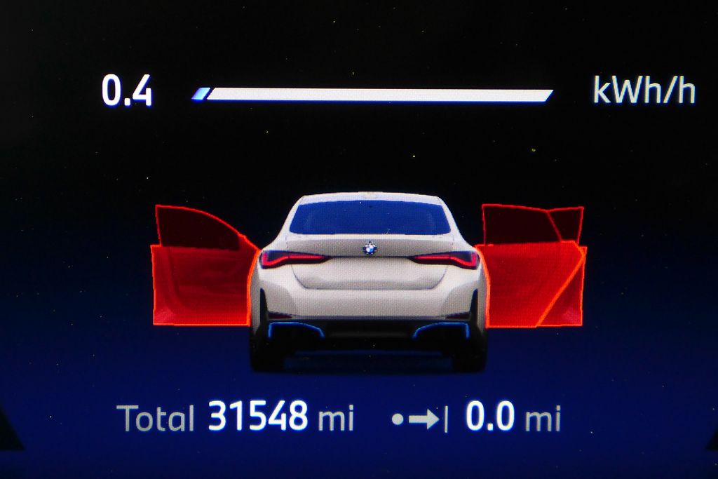 Thumbnail: 2024 BMW i4 - 32