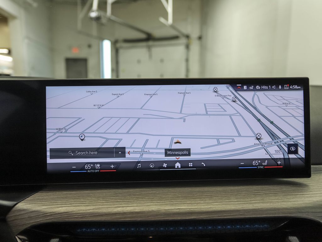 Thumbnail: 2025 BMW i4 - 16