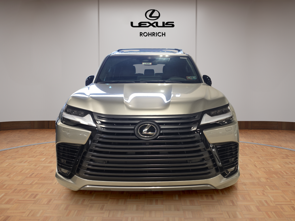 2025 Lexus LX Luxury's photo
