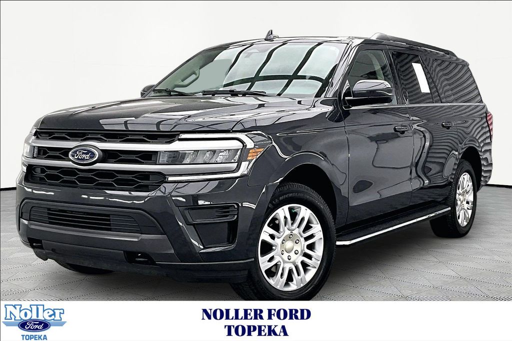 Dark Matter Metallic 2022 Ford Expedition SUV / Crossover Four-Wheel Drive Automatic