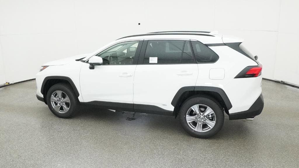Thumbnail: 2025 Toyota RAV4 - 8