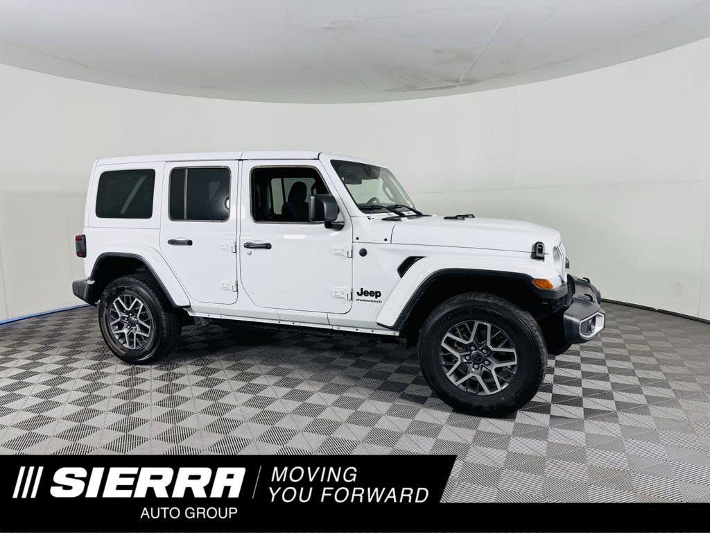 Bright White Clearcoat 2025 Jeep Wrangler Sahara 4-Door 4WD SUV / Crossover Four-Wheel Drive 8-Speed Automatic